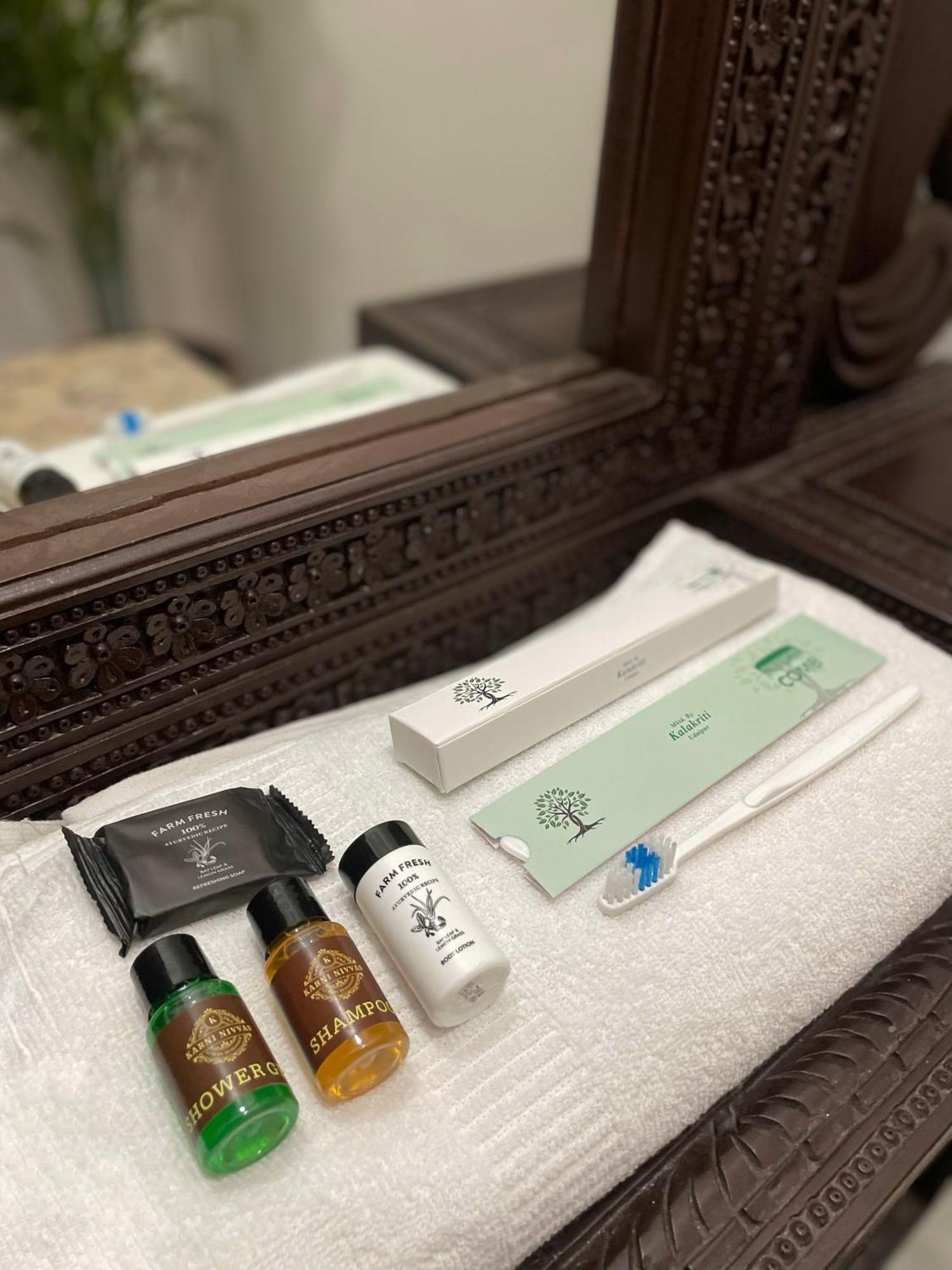 Karni Nivvas - Luxury Redefined Villa Udaipur Eksteriør billede
